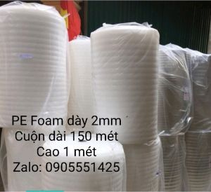 1 cuộn lớn Mút xốp PE foam bọc hàng hóa