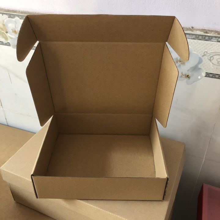 H%E1%BB%99p%20g%C3%A0i%20size%2018x12x4%20b%E1%BB%99%2020%20h%E1%BB%99p%20carton%20gi%E1%BA%A5y%20n%C3%A2u%20-%20Image%204