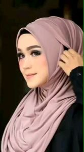Premium Hijab Lipit Antem (Lubang Masker) By Flow Idea Hijab