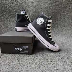 Obral Sepatu Hawn Varo High Hitam Putih Kanvas 36-43 Sepatu Sekolah Sepatu Kerja Keren
