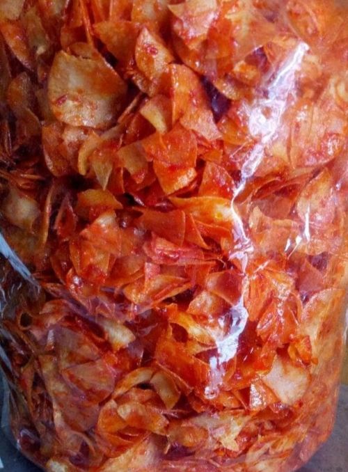 KERIPIK SINGKONG BALADO PEDAS MANIS 500G/ kERIPIK SINGKONG RENYAH DAN GURIH/ BAYAR DI TEMPAT ( COD)