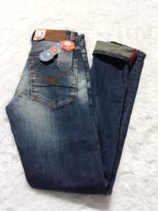 Celana Jeans Pria Slimfit & Skiny: Pilihan Terbaik untuk Penampilan Anda