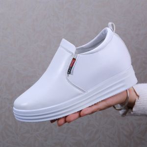 พร้อมส่ง รองเท้าผ้าใบ เสริมส้นสีขาว พร้อมส่งบางไซส์ สอบถามได้คะสไตล์เกาหลี ส้นสูง3cm เสริมส้นสูภายใน3cmรวมสูง6cm