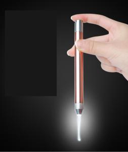 LED LIGHTED EAR WAX REMOVER - SAFE/EASY TO USE/SUITABLE FOR KIDS