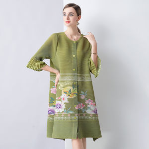 Miyake 2025 Spring Summer New Fashion Loose Slimming Plus Size Oversize Elegant French Animal Print Shirt Style Single-Breasted Round Neck 3/4 Sleeve Dress for Women