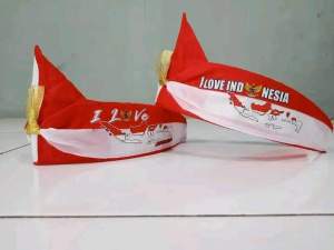 ikat kepala merah putih