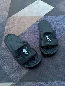 Sandal Slide Casual DEWAY - Bahan Karet Hitam Pekat/Merah Tua