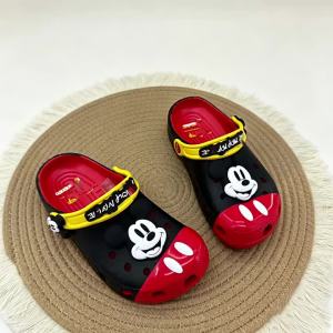 crocs Cartoon Mickey Crocs for Boys and Girls Non-Slip Breathable Garden Shoes for Outdoor Wear Cute Summer Parent-Child Beach Sandals