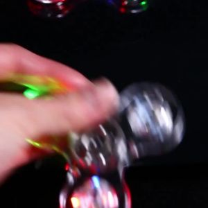 指尖陀螺发光手指旋转解压玩具七彩炫酷夜光减压指尖旋转陀螺