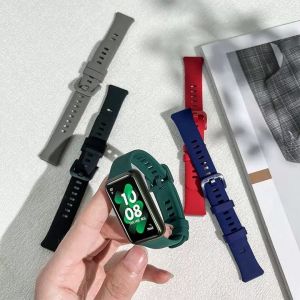 Dây đeo thay thế cho Huawei Band 10 9 8 7 Dây đeo đồng hồ silicon cho Huawei Band7 Band8 Band9 Band10 Dây đeo có vỏ bảo vệ