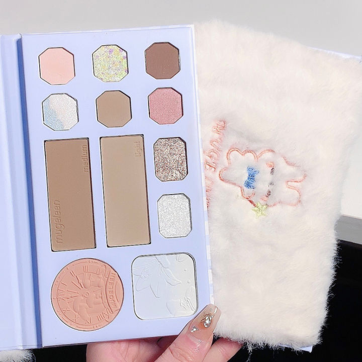 MugLeen Fluffy All In One Eyeshadow Blusher Highlight Contour Palette