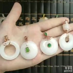 Xinjiang Golden Silk Jade Peace Pendant Inlaid Ornament White Jade Princess Buckle Necklace Collarbone Chain Wholesale for Live Streaming