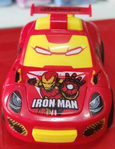 XE ĐỒ CHƠI BẬT NẮP BIẾN HÌNH SIÊU ANH HÙNG AVENGERS CHO BÉ