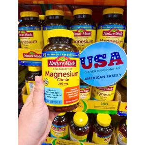 [HÀNG MỸ] NATURE MADE MAGNESIUM CITRATE 250MG – LỌ 180 VIÊN – GIÚP GIẢM STRESS HỖ TRỢ GIẤC NGỦ NGON - Hỗ trợ chức năng thần kinh cơ và tim mạch.    Giúp duy trì xương và răng chắc khỏe.    Tham gia vào quá trình chuyển hóa năng lượng từ thực phẩm.