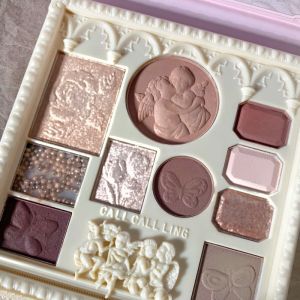 All-in-one Flash Blush Highlighter Eyeshadow Palette Sparkle Powder Sequins Powder Blusher