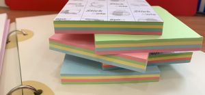 [HCM]2 xấp Giấy note 5 màu vuông 76cmx76cm-1 xấp 100 tờ5 màu mỗi màu 20 tờ