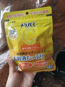 MELANO CC INTENSIVE VITAMIN C BRIGHTENING MASK from Japan