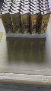 5cái Hột quẹt Bật lửa khò tia xanh vỏ kim loại Màu Vàng hình lá bài Vuông( 5cái và 10cái )