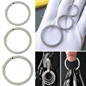MIRELAE Multistyles Real Titanium Alloy Key Rings Super Lightweight Silver Black Man Car Keychain High Quality Male Creativity Gift Keychains Buckle Pendant