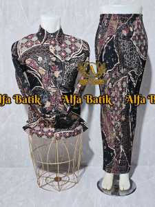 Couple Batik Kekinian Tersedia Beraneka Ragam Motif Sangat Cocok Untuk Seragaman Keluarga