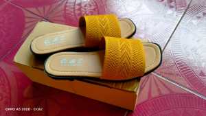 SANDAL RAJUT IMPORT WANITA/ SANDAL FLAT/ SANDAL SLOP MUSTARD