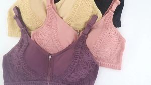 บราไร้สายซิปหน้าสำหรับผู้หญิง บราผ้าฝ้ายนุ่มขนาดใหญ่ ครอบคลุมเต็มที่ บราลูกไม้ด้านหลังสำหรับวัยกลางคนและผู้สูงอายุ