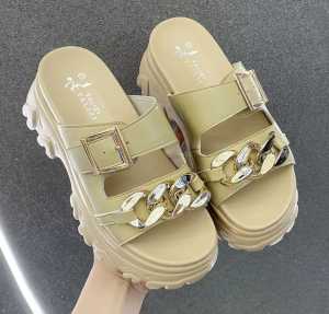 HR COLLECTION Sendal Wedges Wanita 2 Strap Variasi Gesper Rantai WEdges Wanita Fashion SP 194