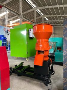 Máy ép cám viên S250 - 4 lô Bình Quân - LH: 0826.200.800 (zalo)