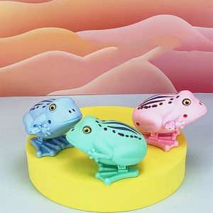 EAURA Random Color Frog Wind Up Toy Cartoon Design Interaction Toddler Toys Jumping Frog Clockwork Toy Cartoon Swing Toy Children