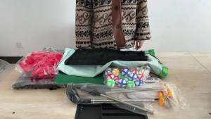 Golf Chipping Game with Stand 54"x54" Target Mat Portable Practice Set w/24 Balls Clubs Indoor/Outdoor Backyard Gift for Adults Kids