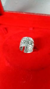 แหวนดุนลาย