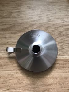 Phễu inox 304 lưới lọc có thể tháo rời quai treo móc tiện dụng hàng nhập cao cấp dày dặn