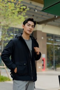 Áo khoác jacket nam Dugarco thiết kế dáng ngắn 2 lớp giữ ấm cản gió kháng nước 243JM22071