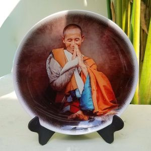 Tranh vẽ sư thầy THÍCH MINH TUỆ in trên đĩa sứ 20cm
