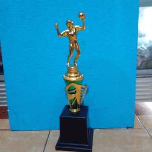 Piala Lomba Juara 1 2 3 4 VOLY PUTRA BODY HIJAU RASER) "costum" FREE STICKER (BOLEH satuan)TERMASUK SETICKER DAN FREE DESIGN