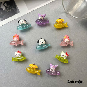 Set 10 Sticker Charm 3D chủ đề Thú cưỡi cá dạ quang Mayto gắn Dép Cross Dép Sục Cá Sấu JB-260