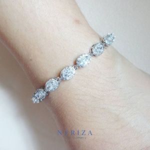 Neriza Jewelry/ข้อมือเพชรสังเคราะห์ประกายไฟเทียบเท่าเพชรแท้ เครื่องประดับออกงาน เจ้าสาว จัดส่งพร้อมกล่อง NB028