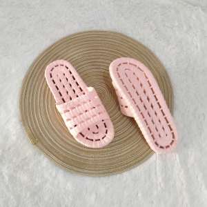 Sandal Rumah Sandal Toilet Simple dan Elegan