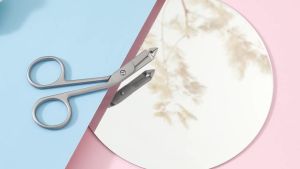 Nhíp cắt chuyên dụng có tay cầm    Nhíp tỉa lông mày bằng thép không gỉ có diện tích bề mặt lớn hơn giúp tỉa chính xác phù hợp cho cả nam và nữ dùng để tỉa lông trên mặt không làm gãy lông.
