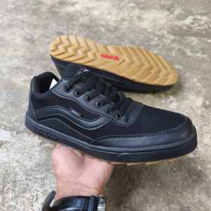 Sepatu Pria Sneakers Hitam Polos untuk Kerja Sekolah Sneaker Cowok Keren Trendy Aldhis Full Black