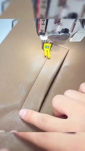 SK Universal Industrial Roller Wheel Presser Foot Sewing Machine Roller Foot 1Pc Color Random