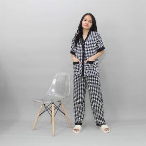 ST Vianca Piyama Motif Houndstooth Powysuit Satin Lengan Pendek Celana Panjang Baju Tidur Wanita