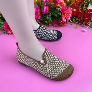 Free Shipping New Women’S Knitted Fabric Shoes Breathable With Soft Soles Lightweight Non-Slip Easy To Slip On Comfortable And Casual Perfect For Moms