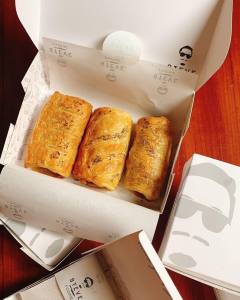 A Box of Every ROLL (Mixed Pork Chicken Beef) / ซอสเซจโรลรวม กล่อง 3 ชิ้น (รวม หมู ไก่ เนื้อ)