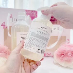 Sữa Tắm Hương Thơm Nước Hoa Jmella In France Body Wash Dưỡng Ẩm Mềm Mịn Da - - Với thành phần Hạt hoa trà: Bổ sung độ ẩm ngăn ngừa lão hóa giúp da giảm thiểu khô sần bong tróc.  - Chứa Oliu vitamin E K giúp làm săn chắc đàn hồi da tăng cường độ ẩm g