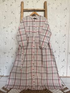 Gratis ongkir Gamis Terbaru bahan Triset by latanza motif terlengkap Ld 106-114 pb 138cm