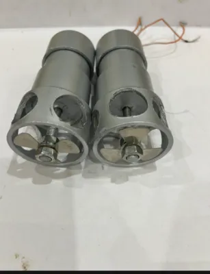 Mô tơ Dc 12v liền chân vịt 3 cánh quạt ngâm chìm trong nước để lắp thuyền thả 10kg mồi thính câu lục xa bờ.