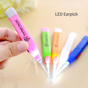DreamBaby Korek Kuping Lampu LED /Pembersih Telinga Senter / Flash Light Earpick Alat Pembersih