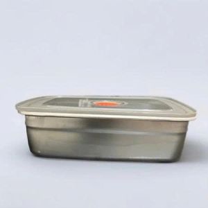 Hộp đựng thức ăn 21x15H6 inox SUS304 2.2L với nắp đậy màu xám và nút màu cam phù hợp để bảo quản thực phẩm trong tủ lạnh hoặc mang đi làm.
