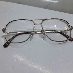 Gọng mắt kính Nhật nam 2 cầu Valentine ngang kính 133mm second hand